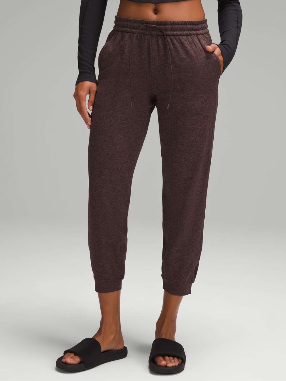 Lululemon Soft Jersey Classic-Fit Mid-Rise Joggers Size 6 NWOT